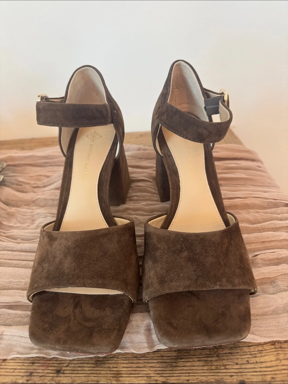 ANTONIO MELANI elegant brown